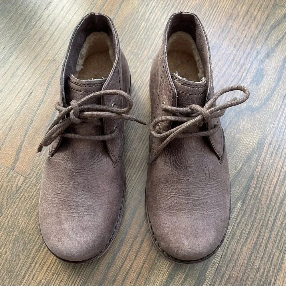 NEW UGG Kids Boots